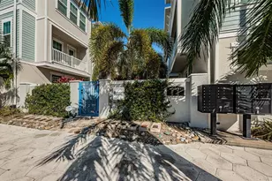 815 Burlington Ave N, Saint Petersburg, FL 33701 - Photo 22