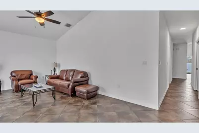 1103 W Kirby Street, Tampa, FL 33604 - Photo 8