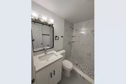427 40th Avenue S, Saint Petersburg, FL 33705 - Photo 10