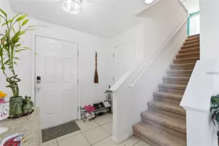 7811 Davie Ray Dr, Zephyrhills, FL 33540 - Photo 4