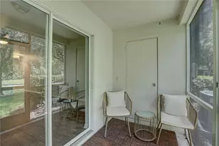 9516 Charlesberg Dr, Tampa, FL 33635 - Photo 30