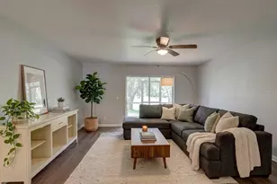 9516 Charlesberg Dr, Tampa, FL 33635 - Photo 2