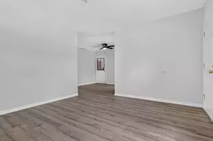 2211 Mallory Ave, Tampa, FL 33605 - Photo 6