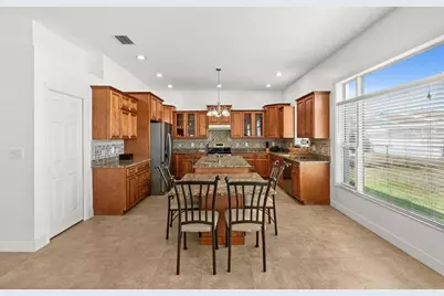710 116th Avenue, Treasure Island, FL 33706 - Photo 2