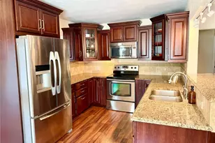 5210 4th Ave N, Saint Petersburg, FL 33710 - Photo 8