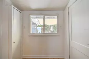 1509 Canterbury Rd N, Saint Petersburg, FL 33710 - Photo 16