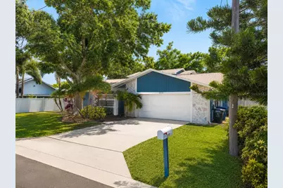 9737 135th Street, Seminole, FL 33776 - Photo 2