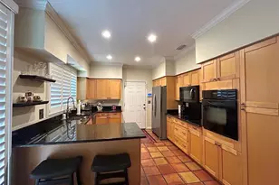 820 Druid Hills Rd, Tampa, FL 33617 - Photo 8