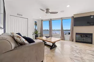 2785 Bayside Dr S, Saint Petersburg, FL 33705 - Photo 18