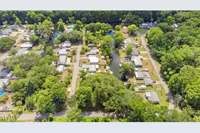 6416 Theresa Avenue, Weeki Wachee, FL 34607 - Photo 4