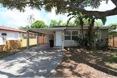 2834 25th Avenue N, Saint Petersburg, FL 33713 - Photo 1