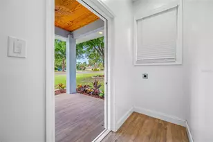 380 Villa Grande Ave S, Saint Petersburg, FL 33707 - Photo 68