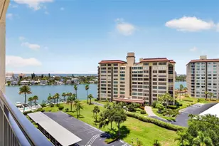 690 Island Way, Clearwater Beach, FL 33767 - Photo 2