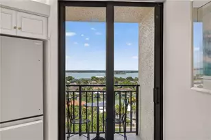 690 Island Way, Clearwater Beach, FL 33767 - Photo 8