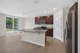 3087 Forrest Plum Ct, Zephyrhills, FL 33540 - Photo 14