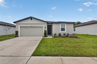 3087 Forrest Plum Ct, Zephyrhills, FL 33540 - Photo 2