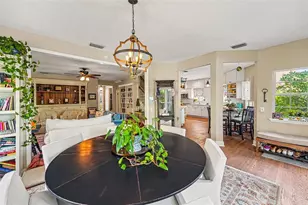 5217 S Crescent Dr, Tampa, FL 33611 - Photo 8