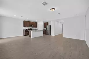 3087 Forrest Plum Ct, Zephyrhills, FL 33540 - Photo 22