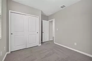 3087 Forrest Plum Ct, Zephyrhills, FL 33540 - Photo 8