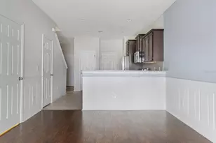 4770 White Sanderling Ct, Tampa, FL 33619 - Photo 12