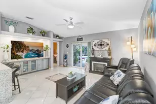 4619 Tucson Ct, Valrico, FL 33594 - Photo 12