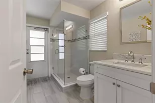 13916 Middle Park Dr, Tampa, FL 33624 - Photo 26