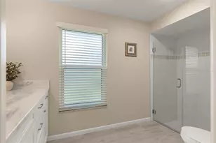 13916 Middle Park Dr, Tampa, FL 33624 - Photo 16