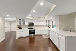 13916 Middle Park Dr, Tampa, FL 33624 - Photo 18