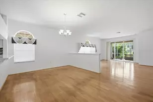 1333 Lindenwood Dr, Tarpon Springs, FL 34688 - Photo 4