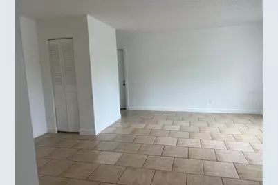 8701 4th Street N #105, Saint Petersburg, FL 33702 - Photo 8