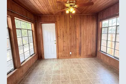 4935 Emerson Avenue S, Saint Petersburg, FL 33707 - Photo 10