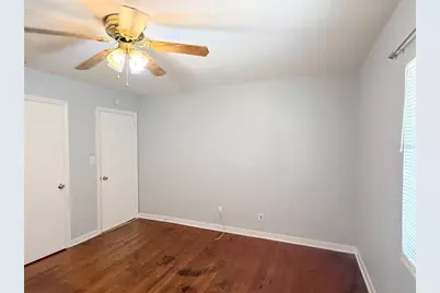 4935 Emerson Avenue S, Saint Petersburg, FL 33707 - Photo 16
