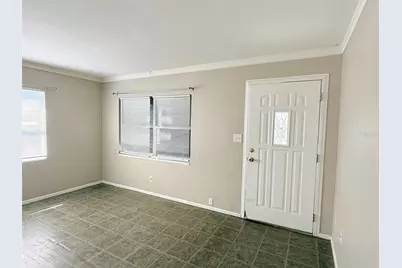 4935 Emerson Avenue S, Saint Petersburg, FL 33707 - Photo 2