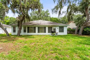 3550 Oak Lake Dr, Palm Harbor, FL 34684 - Photo 6