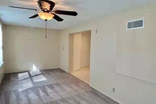 2070 World Pkwy Blvd, Clearwater, FL 33763 - Photo 16