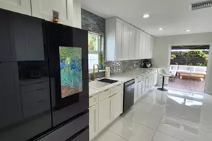 5817 Tampa Shores Blvd, Tampa, FL 33615 - Photo 10