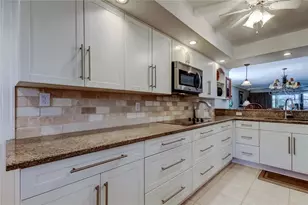 9450 Harbor Greens Way, Seminole, FL 33776 - Photo 8