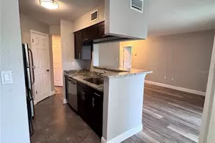 8649 Fancy Finch Dr, Tampa, FL 33614 - Photo 8