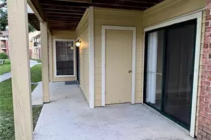 8649 Fancy Finch Dr, Tampa, FL 33614 - Photo 18