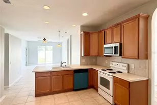 20216 Still Wind Dr, Tampa, FL 33647 - Photo 6