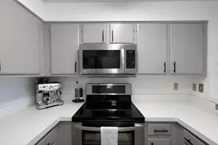 2400 Feather Sound Dr, Clearwater, FL 33762 - Photo 4