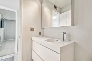 2400 Feather Sound Dr, Clearwater, FL 33762 - Photo 12