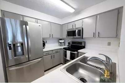 2400 Feather Sound Drive #1426, Clearwater, FL 33762 - Photo 2