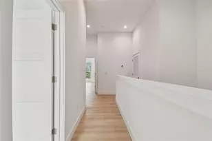3826 Pompano Dr SE, Saint Petersburg, FL 33705 - Photo 24