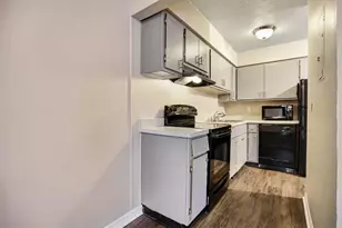 4995 Cobia Dr SE, Saint Petersburg, FL 33705 - Photo 6