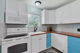 2925 Park St N, Saint Petersburg, FL 33710 - Photo 10