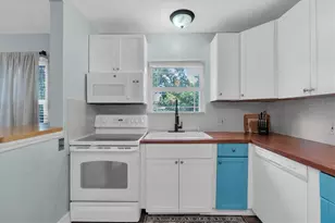 2925 Park St N, Saint Petersburg, FL 33710 - Photo 8