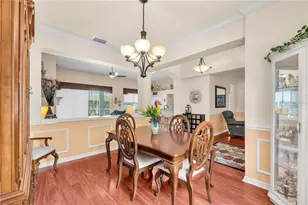 2219 Longmore Cir, Valrico, FL 33596 - Photo 16