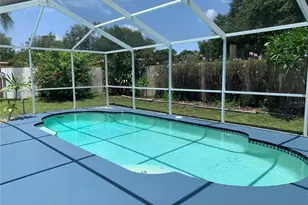 11417 Glenmont Dr, Tampa, FL 33635 - Photo 2