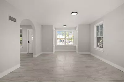 309 Bath Street, Tarpon Springs, FL 34689 - Photo 4
